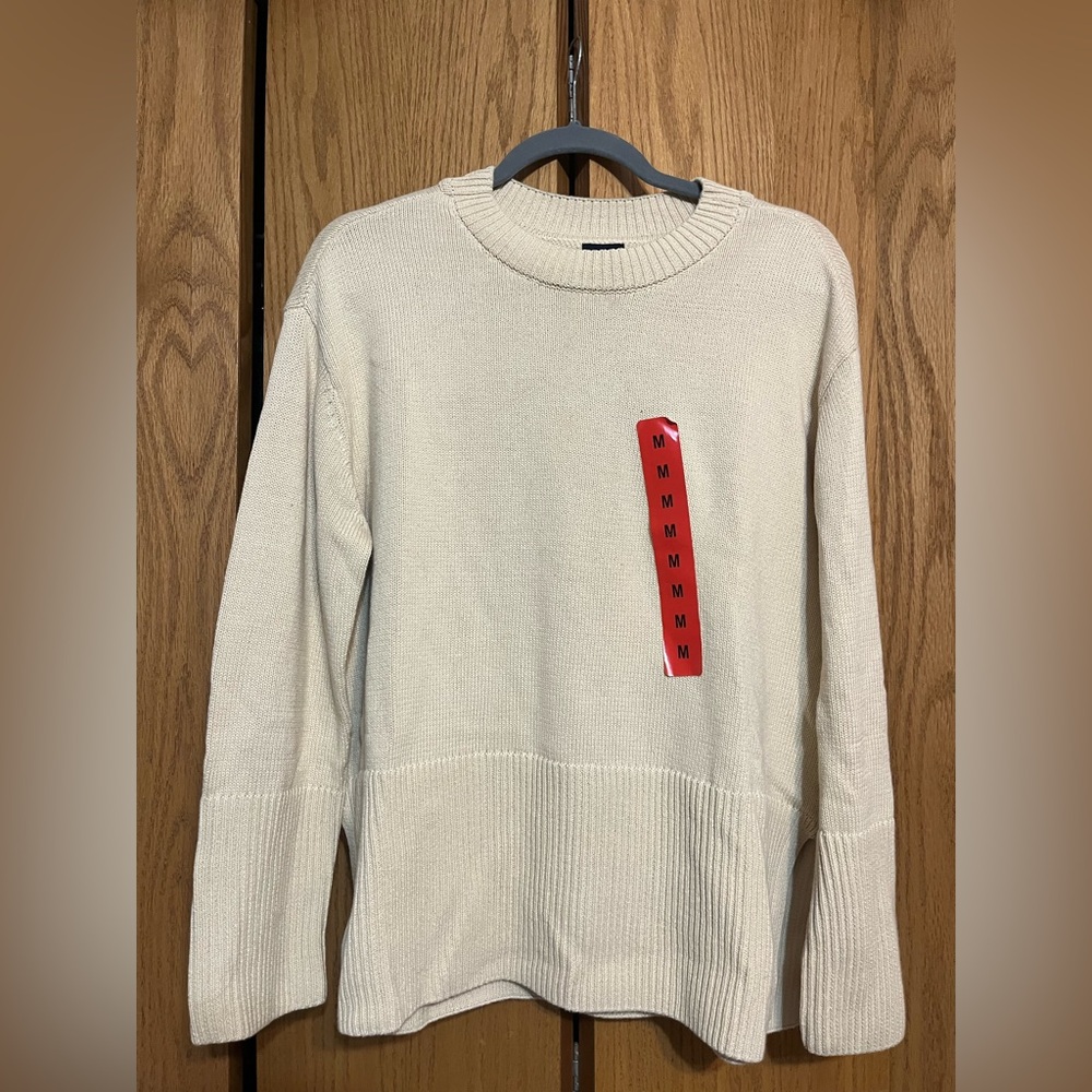 GAP Knit Sweater Women’s light tan/taupe NWT size medium